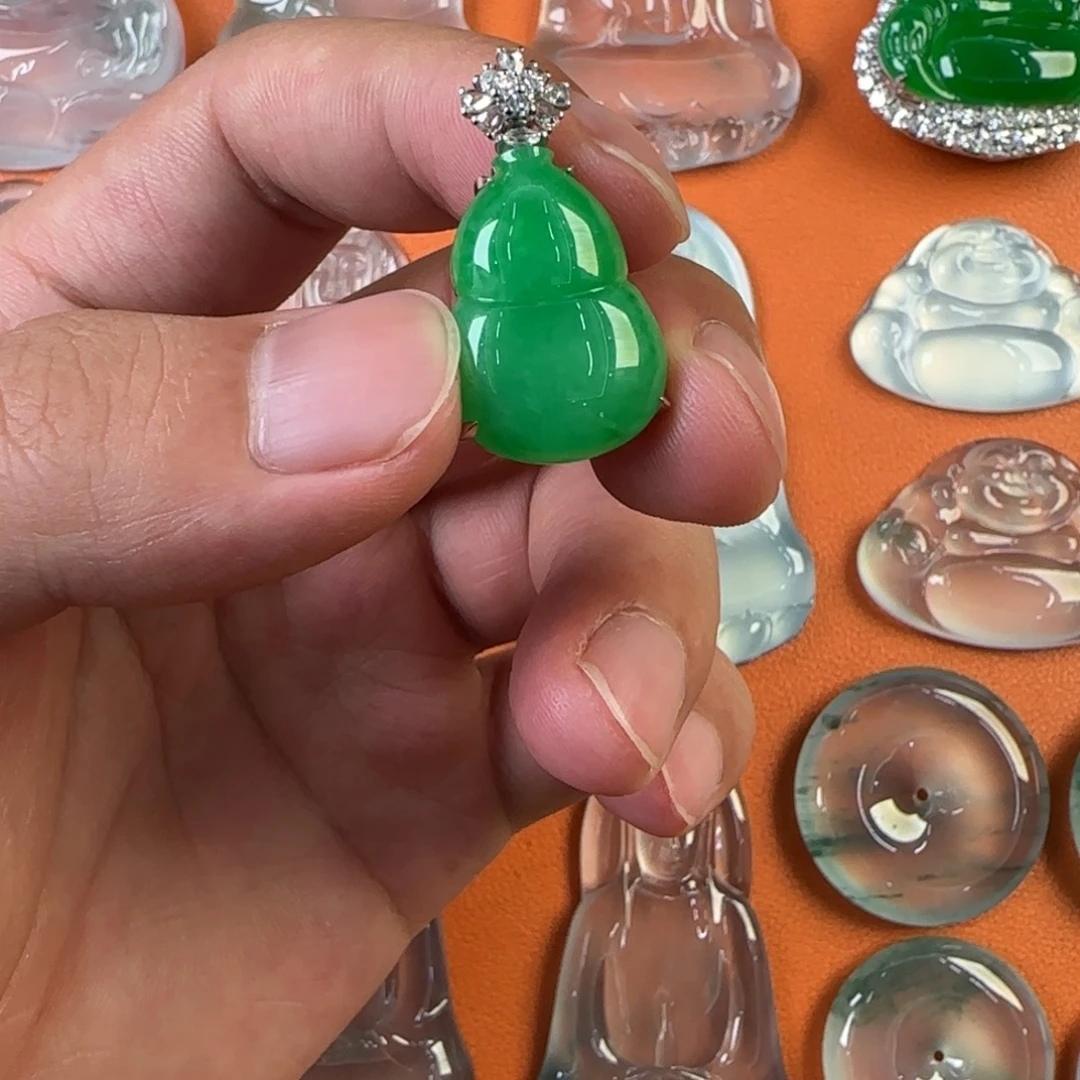 未镶嵌定制翡翠天然