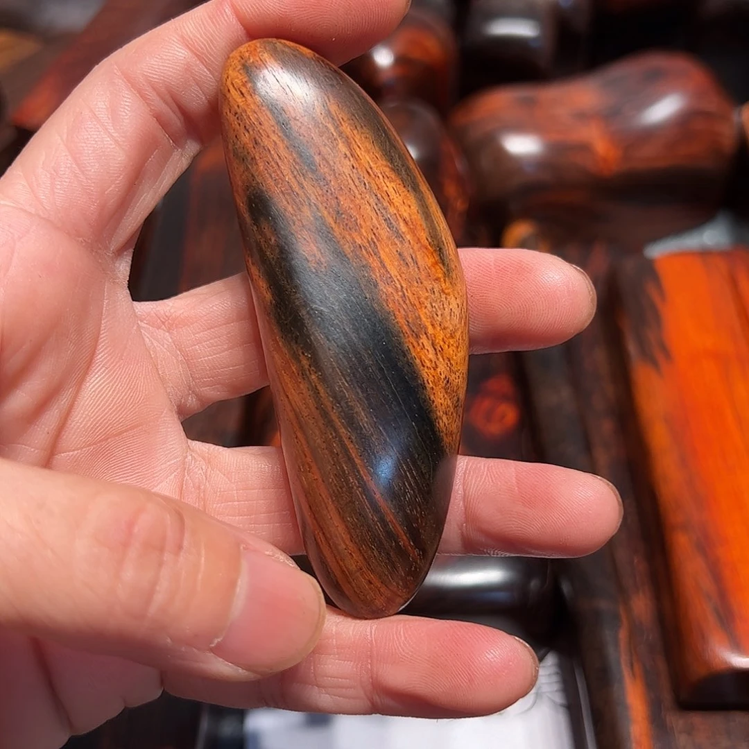 交趾黄檀（大红酸枝）临**点