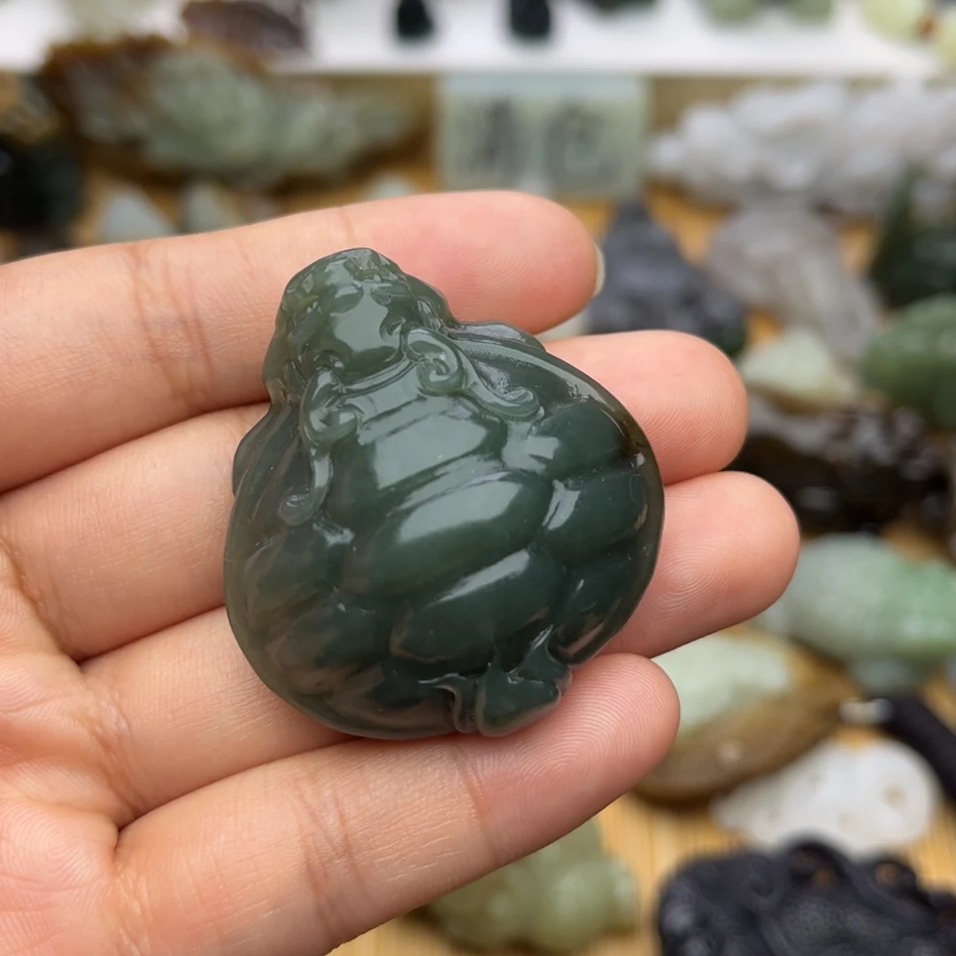 和田玉未镶嵌挂件