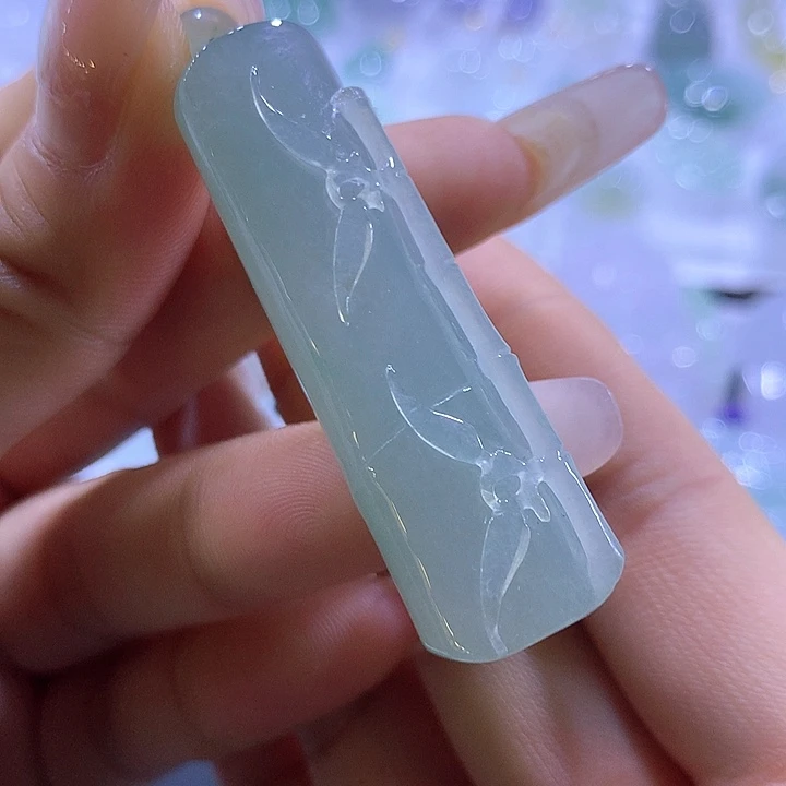 翡翠未镶嵌颈饰天然翡翠A货吊坠