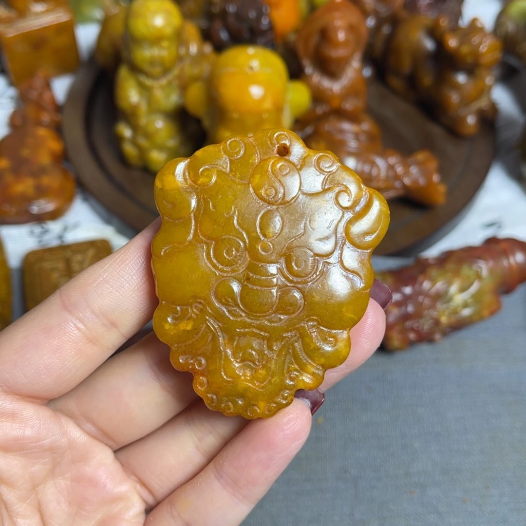 蛇纹石玉合金颈饰