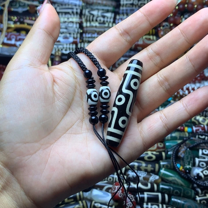 行***止玛瑙/玉髓未镶嵌吊坠(赠链)