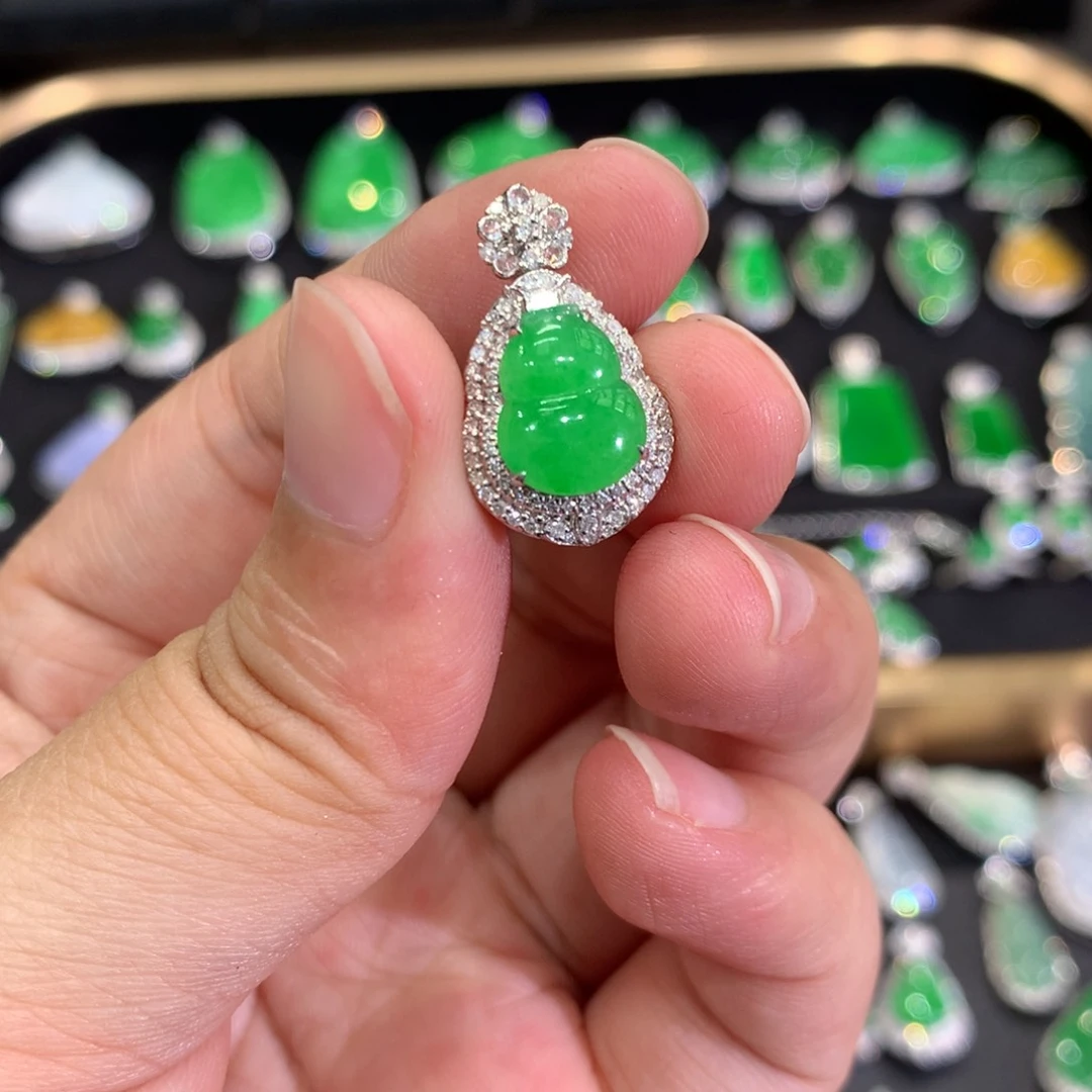 翡翠18K金镶嵌吊坠(不含链)孤*吊坠