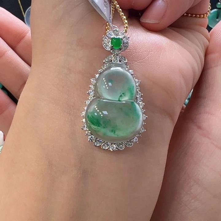 石英质玉银S925镀金镶嵌颈饰