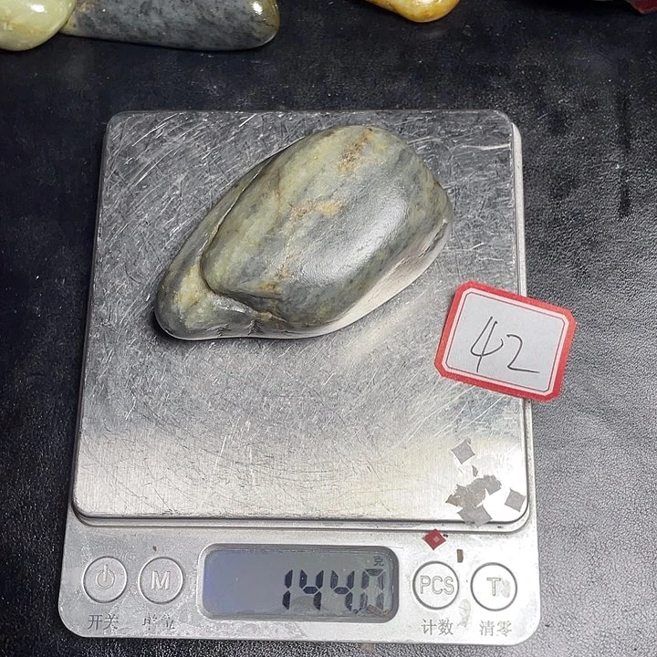 和田玉未镶嵌颈饰42
