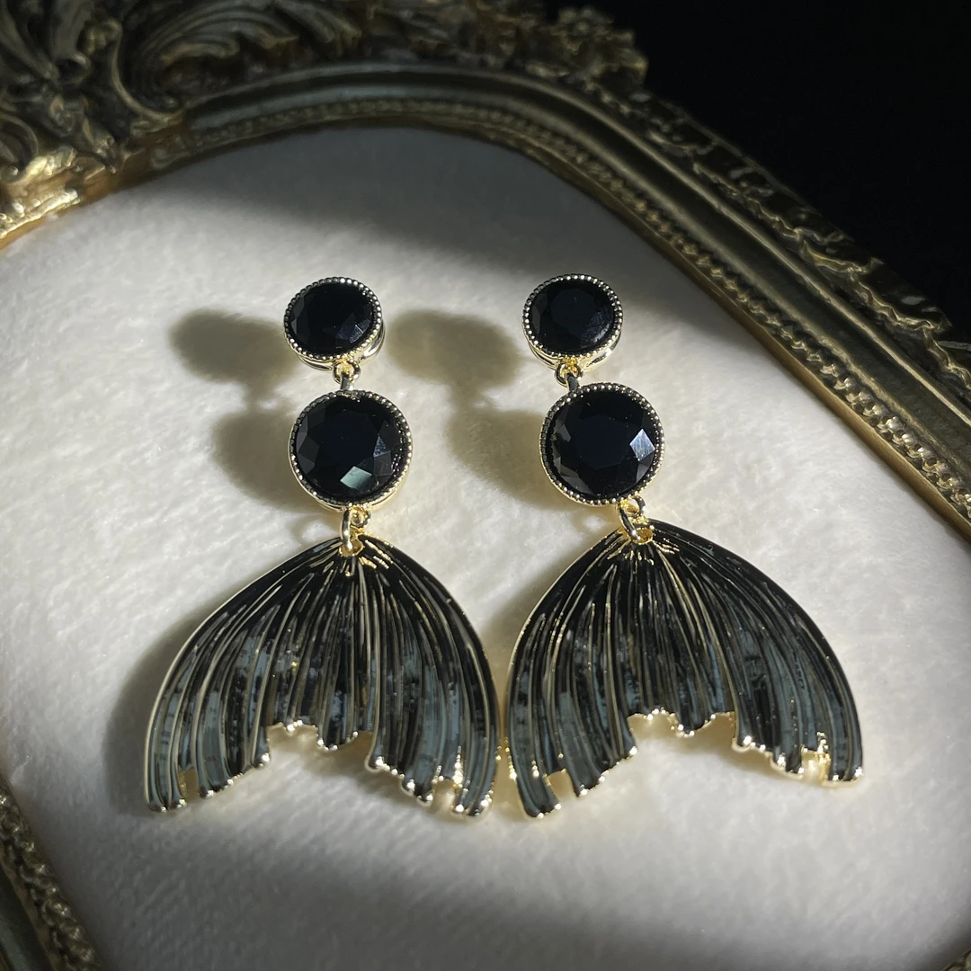 铜合金耳饰 【a1084】  轻奢复古鱼尾耳钉耳饰百搭气质