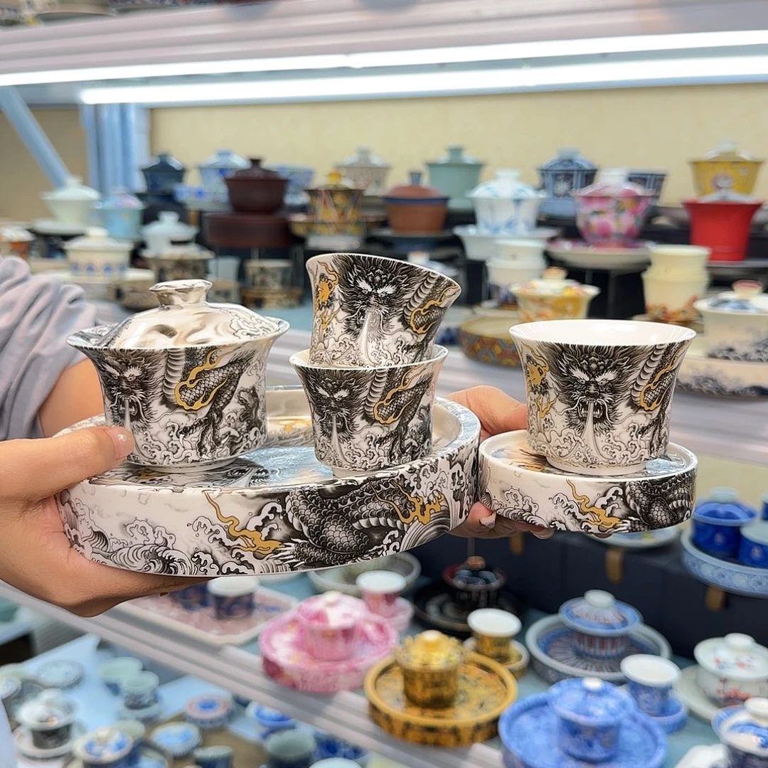 我们的目标是成为一名