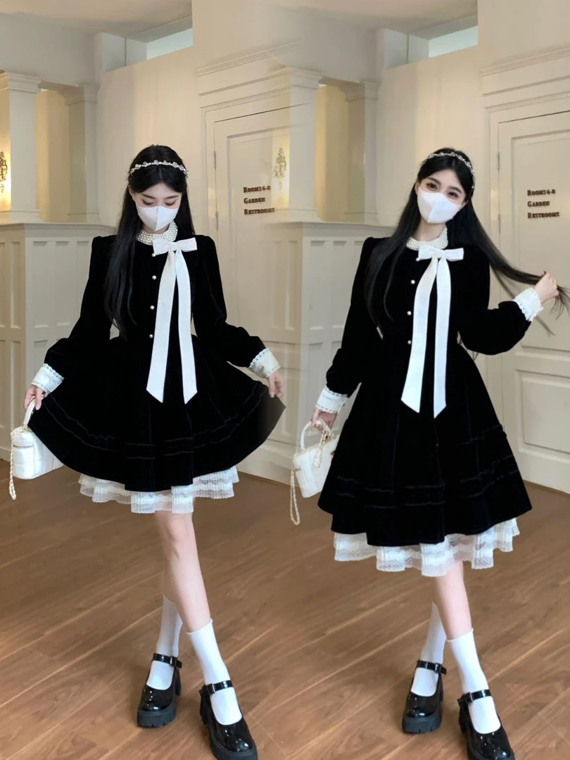 大码法式小香风重工丝绒连衣裙女胖妹妹收腰显瘦高级感赫本小黑裙