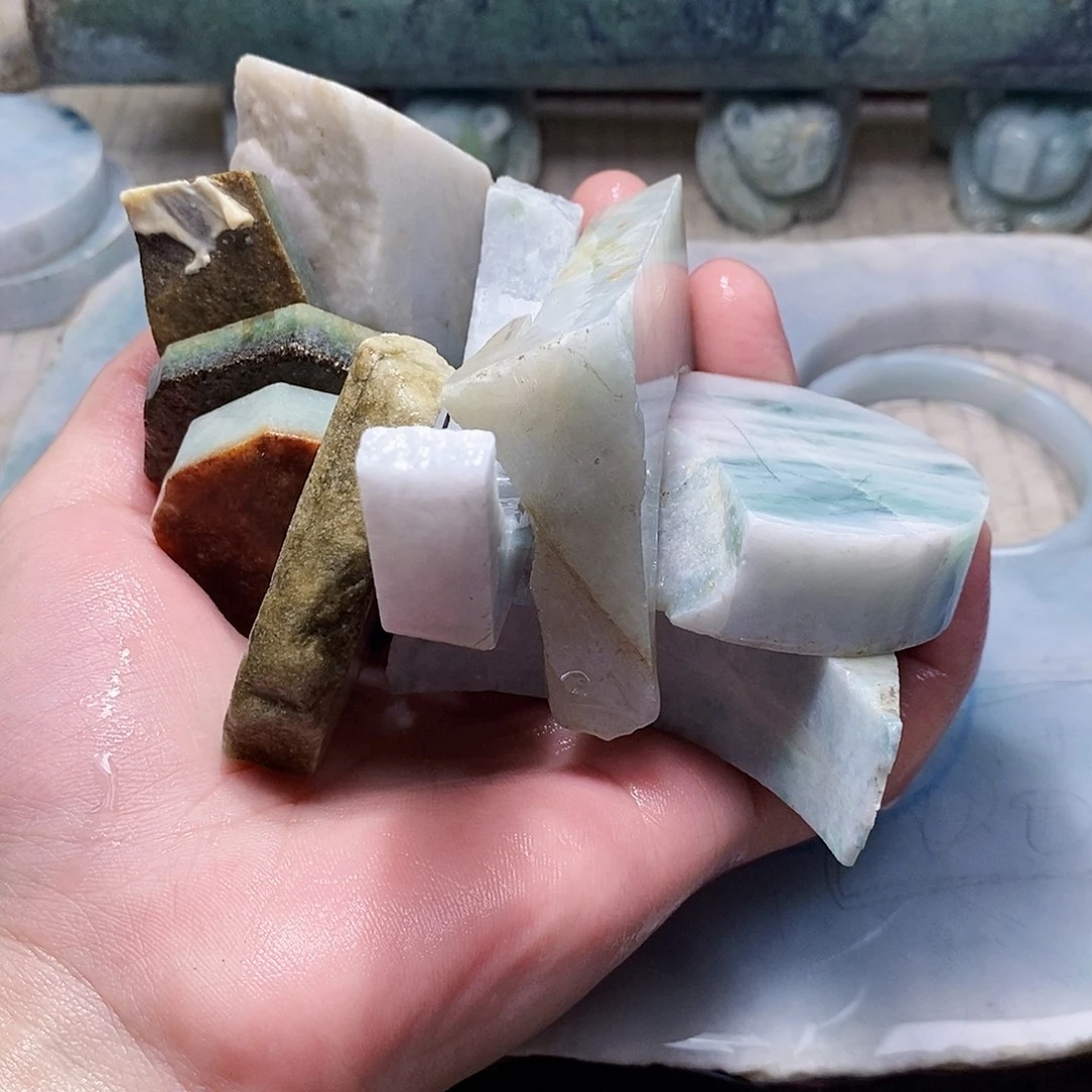 翡翠未镶嵌颈饰688