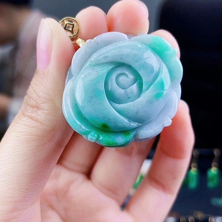 翡翠颈饰未镶嵌饰品