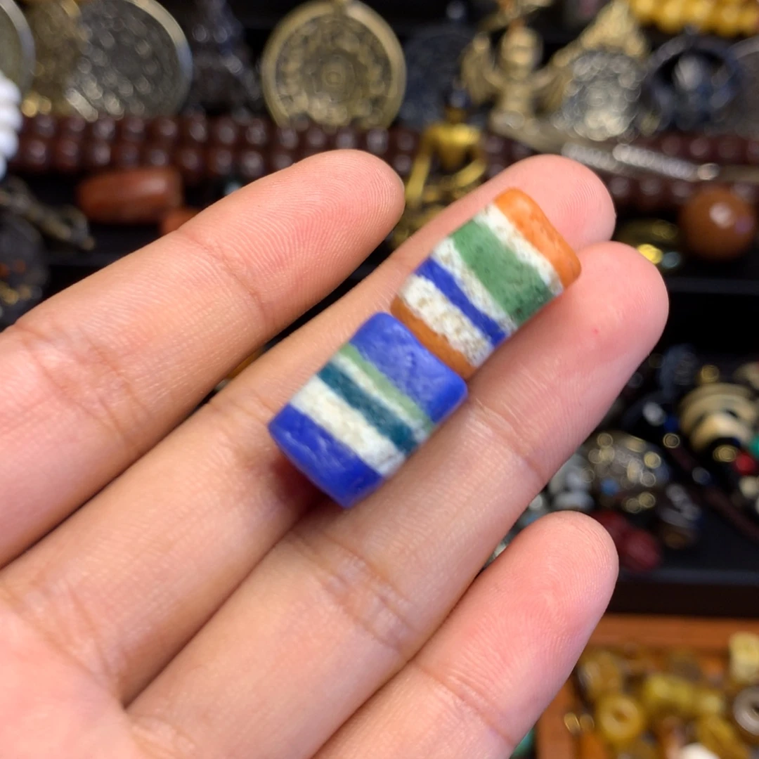 御***子泥塑藏传文玩。小配饰。