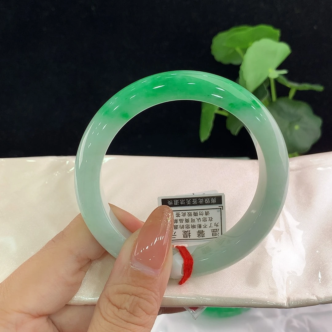 未镶嵌手镯翡翠正57