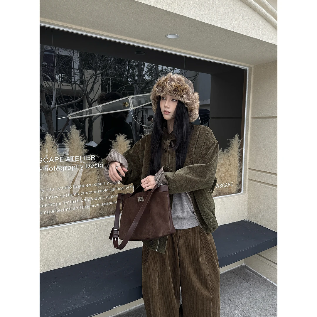 NEW10.22 杨九七复古纹理翻领长袖外套女秋季设计感宽松开衫73009