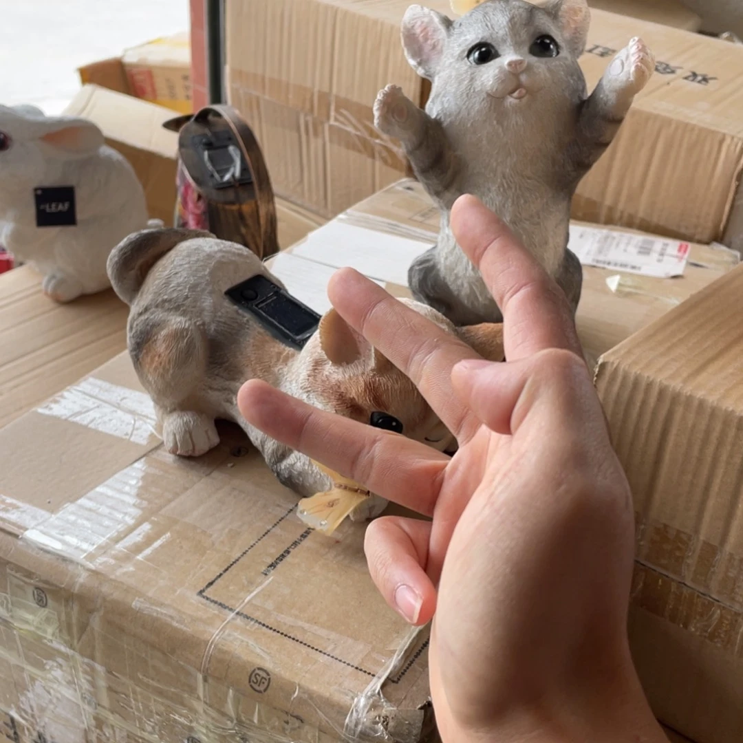 【闪购商品】树脂蝴蝶灰猫加花猫摆件一对