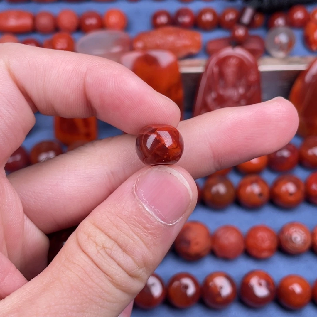 D***w南红玛瑙未镶嵌其他11.5mm瓦西牛血红火焰纹原矿苹果珠