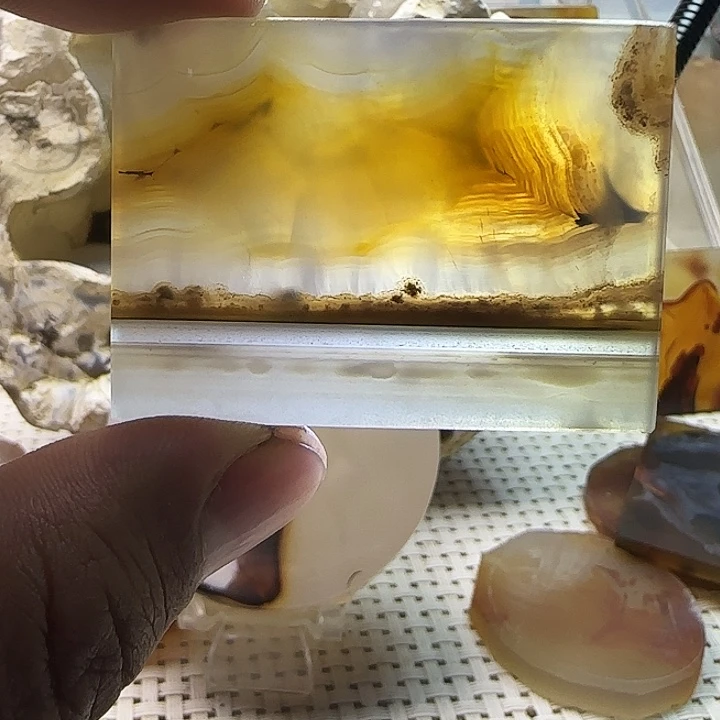 玛瑙/玉髓未镶嵌珠宝奇石