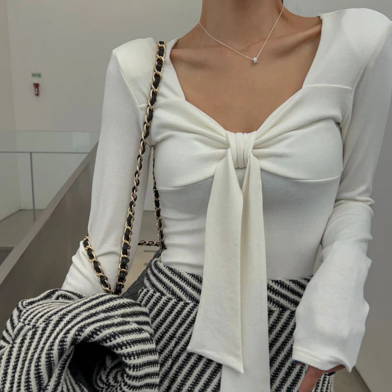 2026年春秋季新款韩式chic性感露锁骨抓褶蝴蝶结长带修身T恤女装