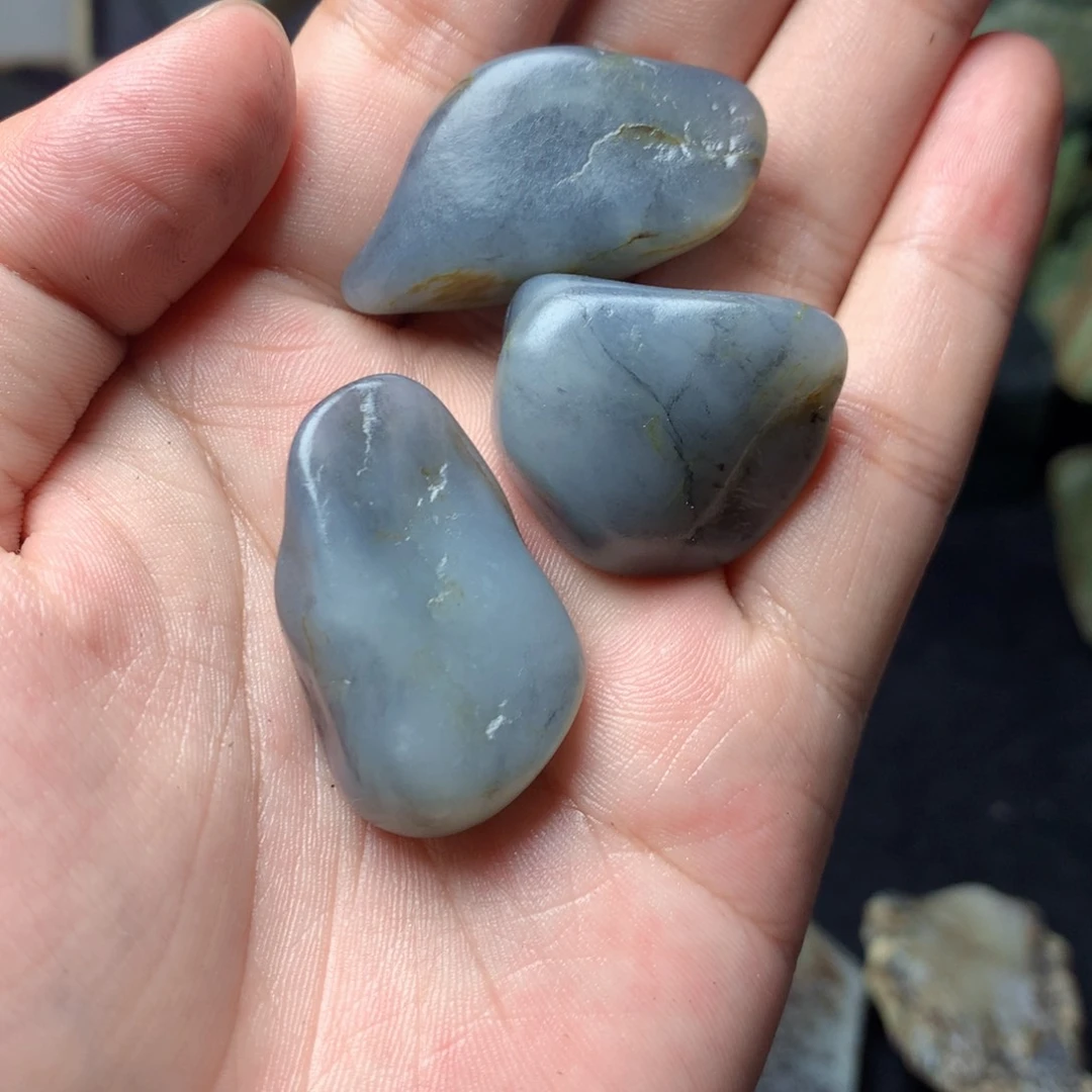 和田玉（糖玉）未镶嵌珠宝奇石云*开