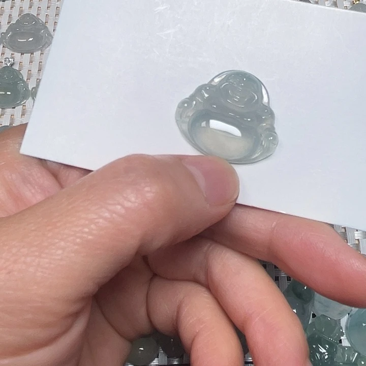 翡翠足金镶嵌颈饰翡翠