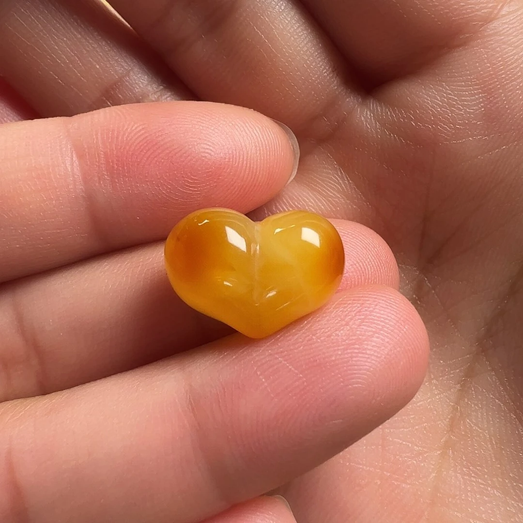 蜜蜡颈饰未镶嵌屁桃（打孔不退换）