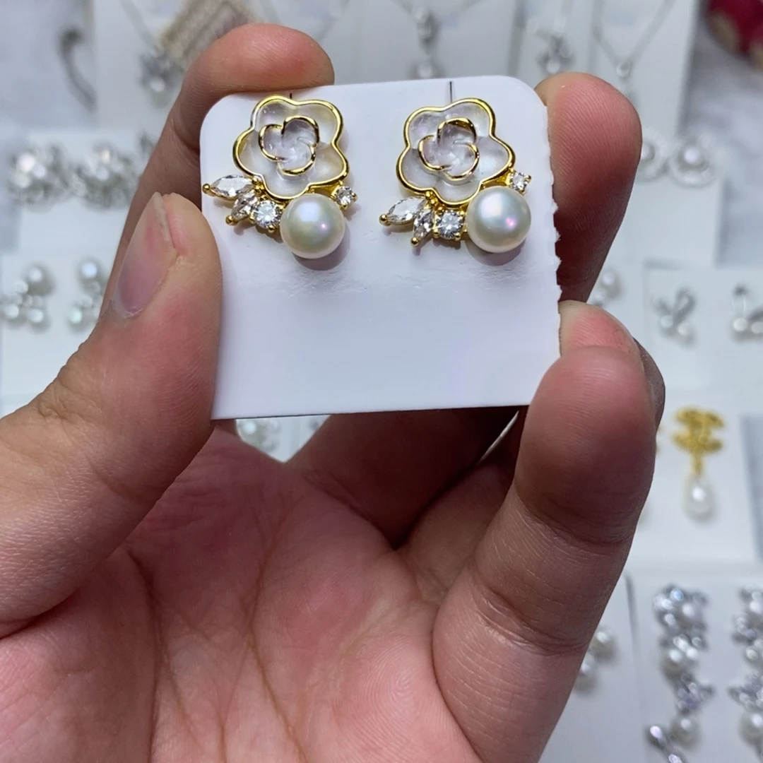 淡水珍珠未镶嵌耳饰