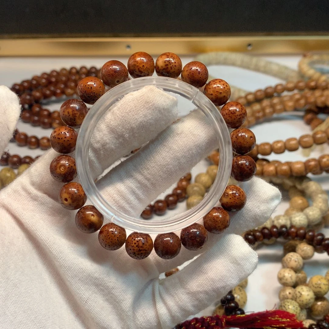 吊坠星月菩提?***哥11正圆珠红底