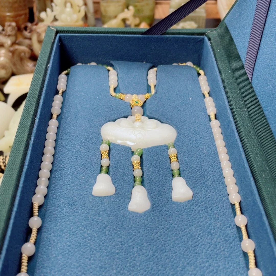 雪***莱瓷片新号开播磁盘一个挂件