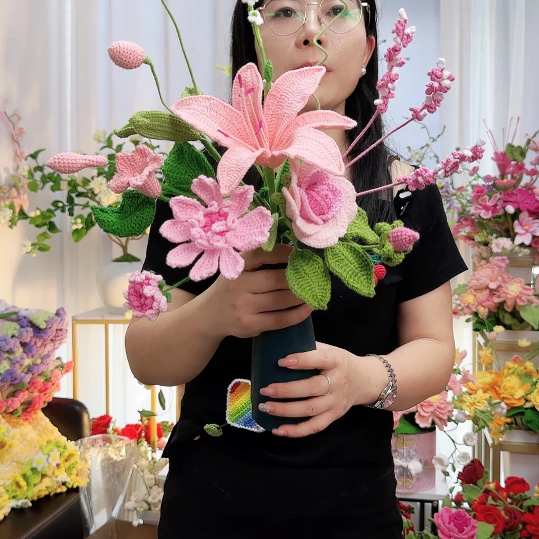 莱赛尔纤维棉手工钩织花束