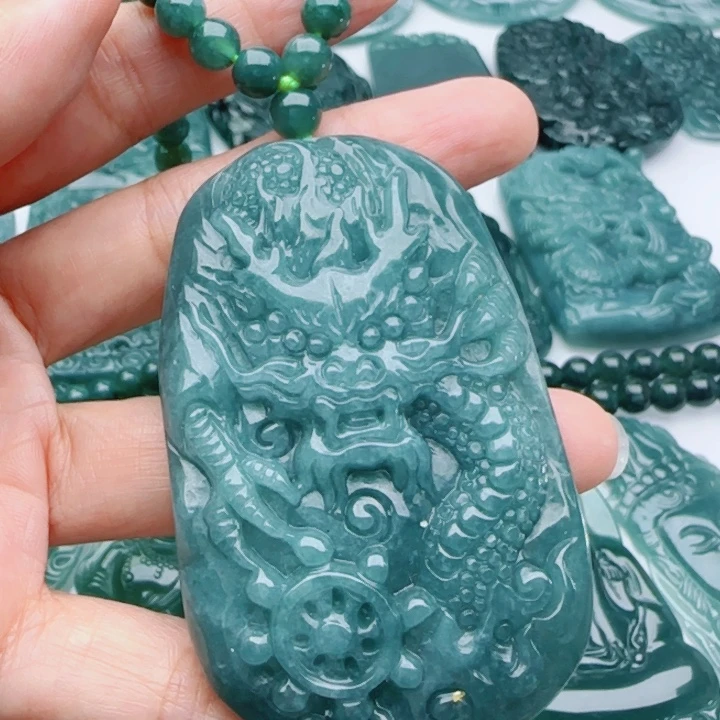 翡翠未镶嵌颈饰多样性发货天然A货翡翠