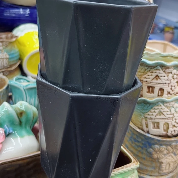 多肉绿植陶瓷花盆9.9包邮，有孔