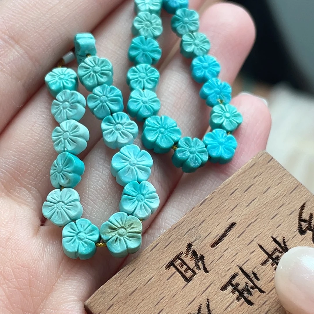 绿松石未镶嵌颈饰