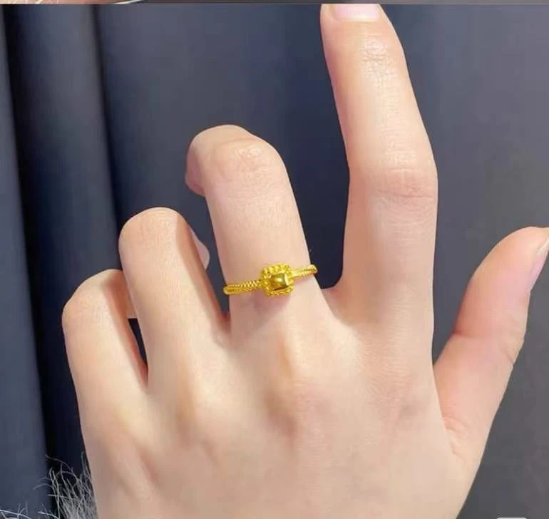 周大生足金小方糖戒指女款时尚气质轻奢送女友生日节日礼物