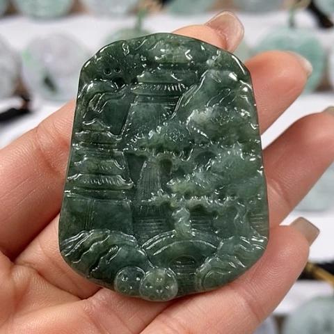 翡翠颈饰未镶嵌山水牌福利