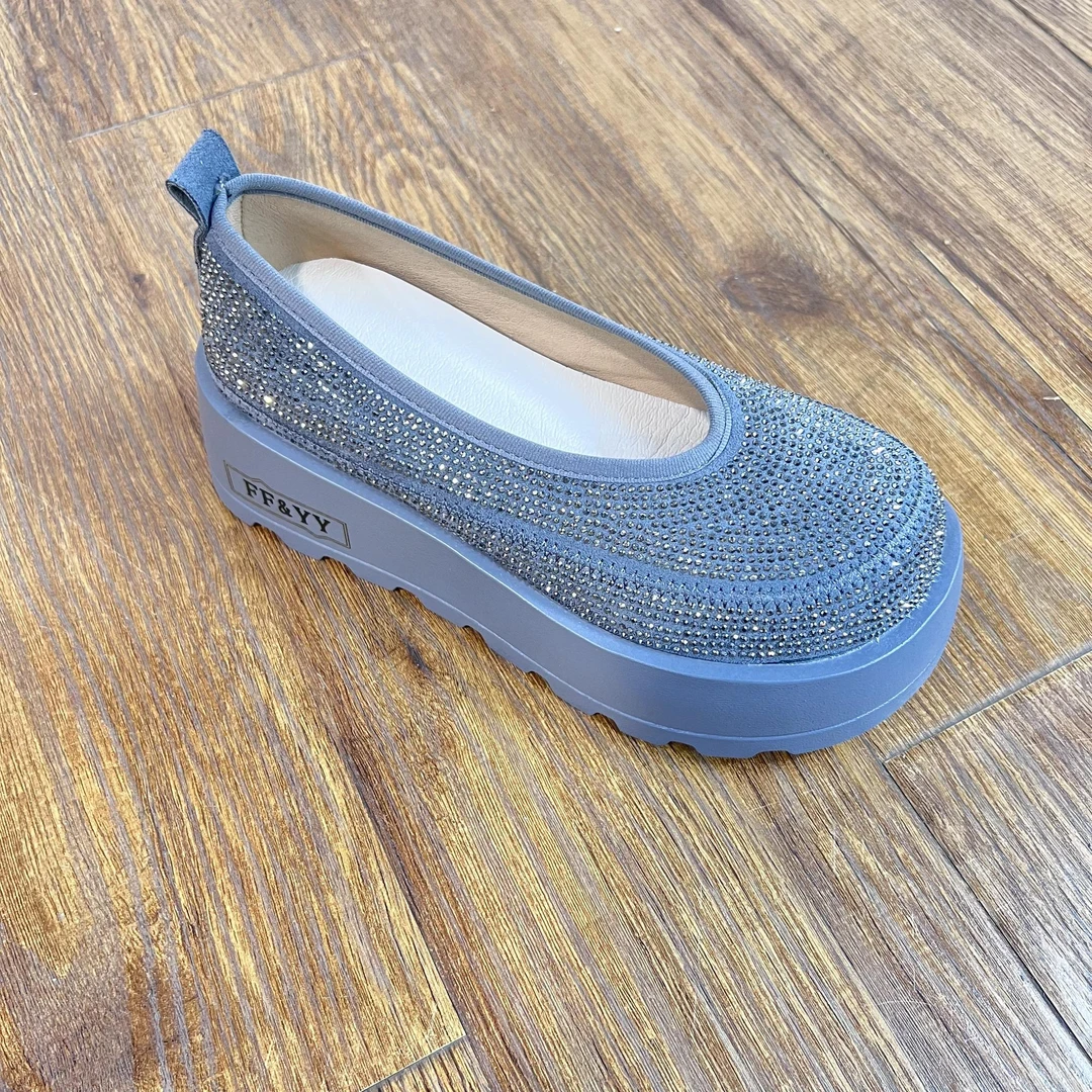 轻奢满天星水钻厚底鞋女2025春季新款一脚蹬懒人外穿小个子增单鞋