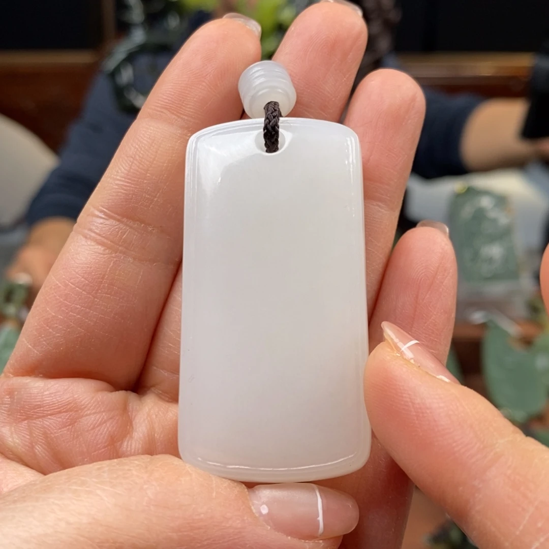 ****6和田玉未镶嵌挂件