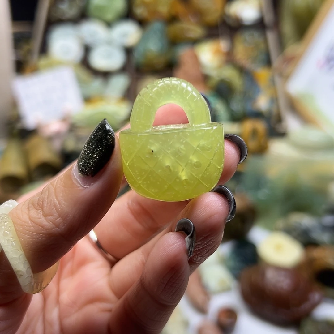 岫玉未镶嵌颈饰辽阳雪花筐