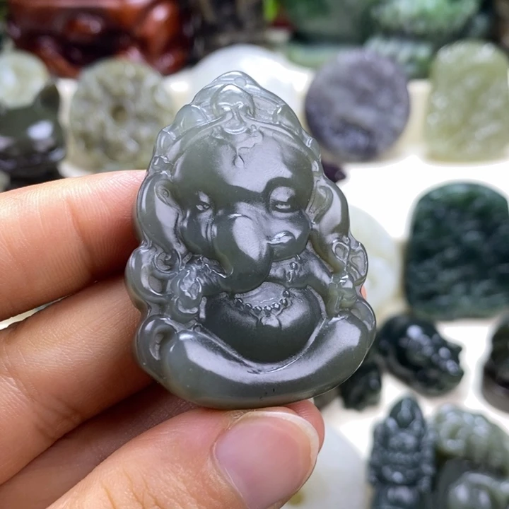 和田玉未镶嵌颈饰