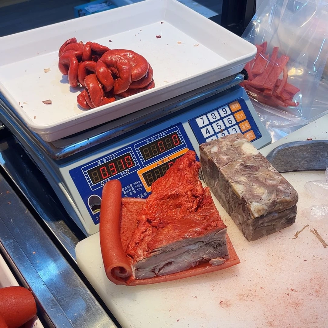 7天中国大陆包装肉膏肠都要切