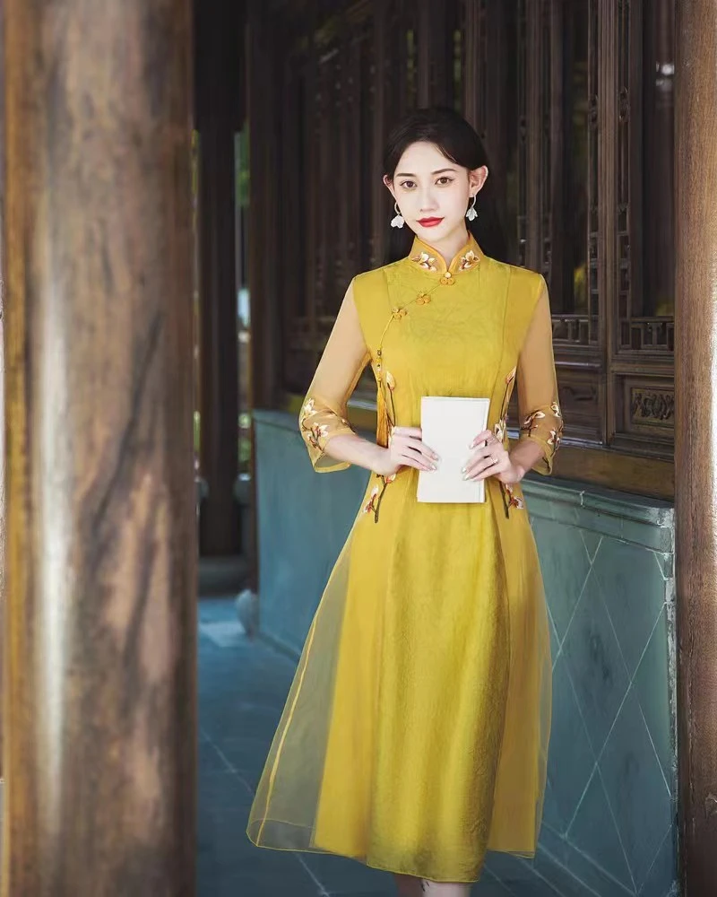 花间 定位绣花纱袖改良旗袍裙M-4XL安诗歌