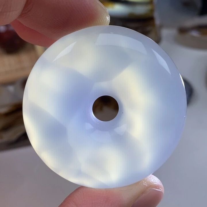 玛瑙/玉髓未镶嵌珠宝奇石