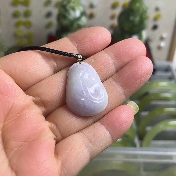 合金蛇纹石玉颈饰