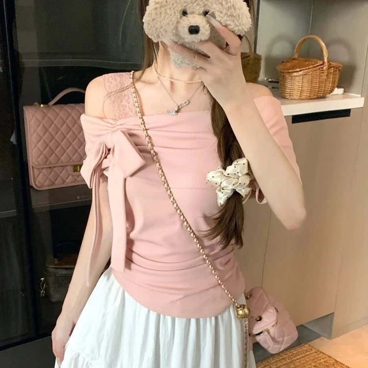 一字肩纯欲T恤女2025夏季蝴蝶结露肩显瘦百搭设计短袖甜妹上衣女