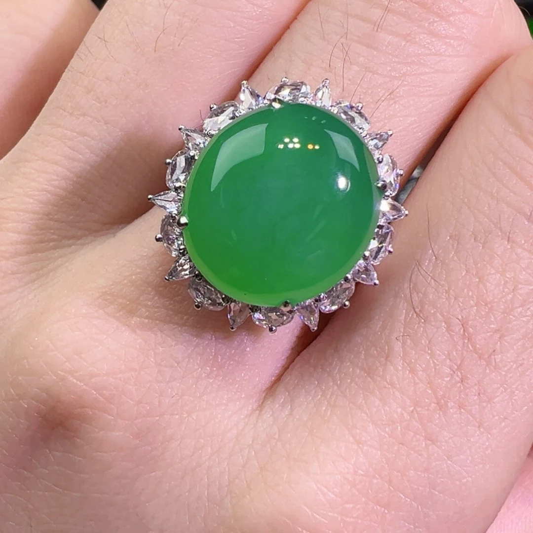 翡翠戒指18K金镶嵌