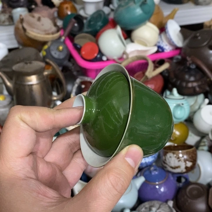 陶瓷艺术品及陶瓷壶