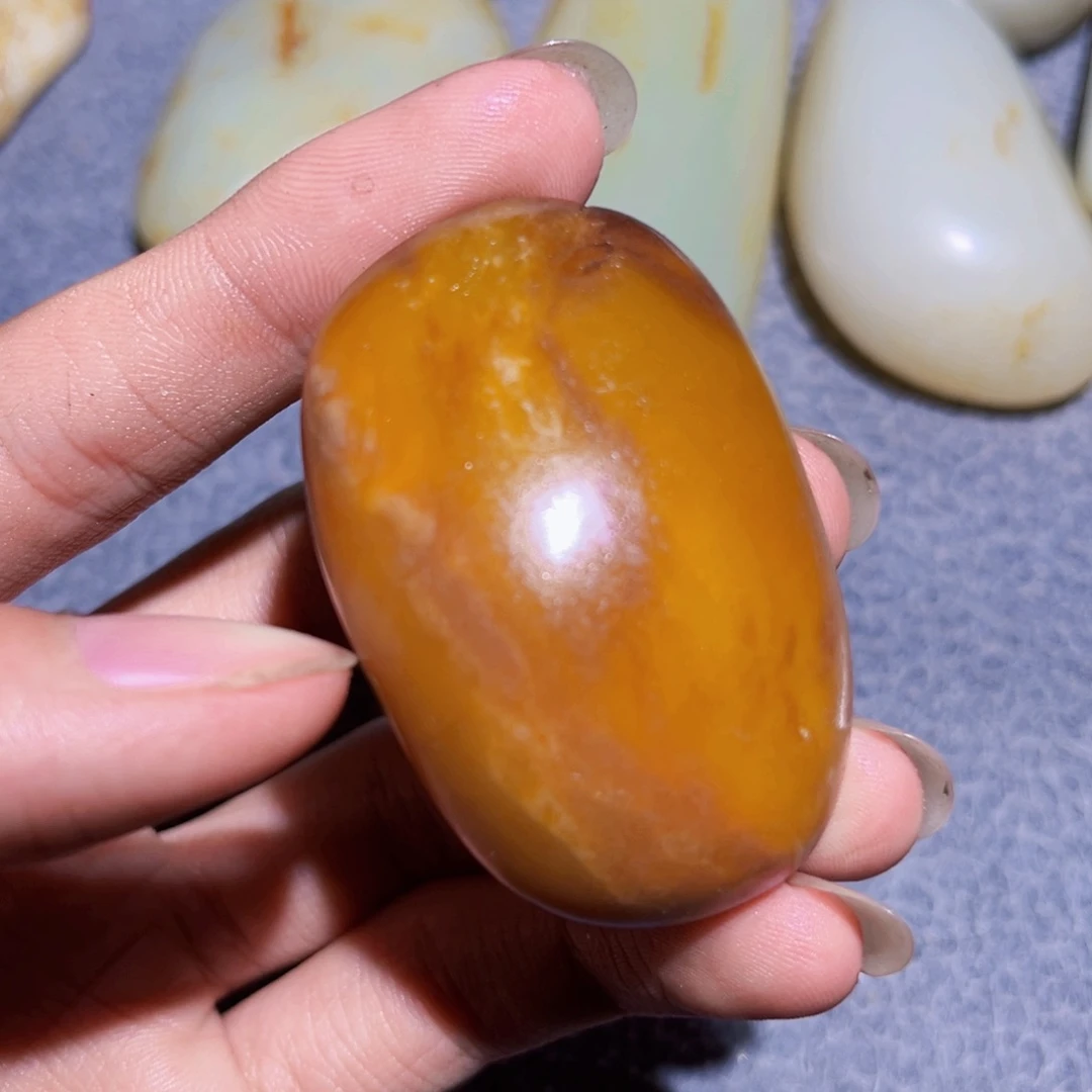 和田玉未镶嵌珠宝奇石