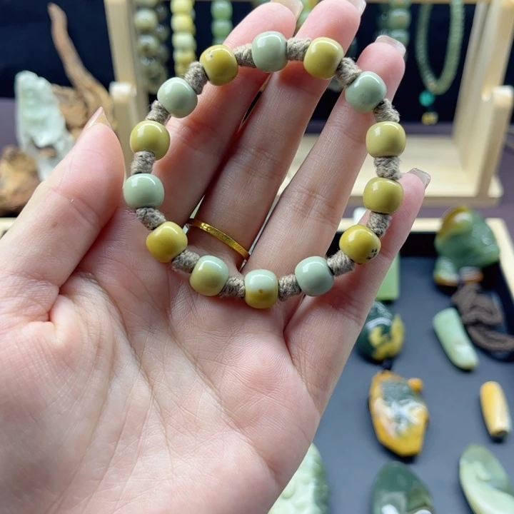 岫岩河磨玉（透闪石质玉）未镶嵌颈饰