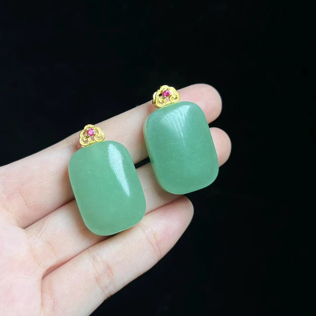 东陵玉无事牌吊坠多样性发一（25*18*10）～BBC003