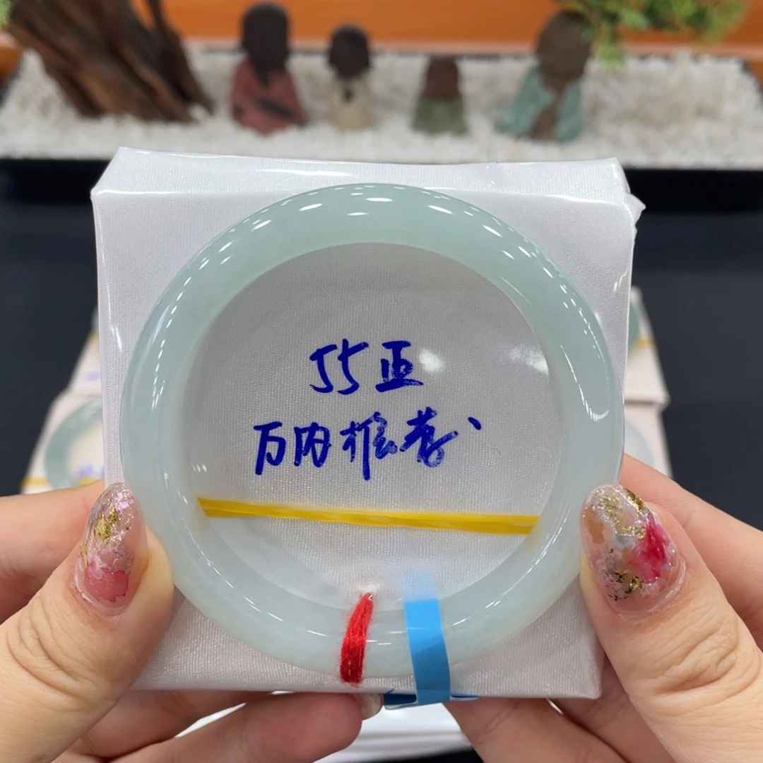 未镶嵌手镯翡翠缅甸天然翡翠手镯