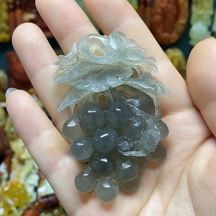 未镶嵌岫玉吊坠(赠链)