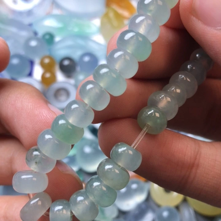 定制翡翠未镶嵌挂件